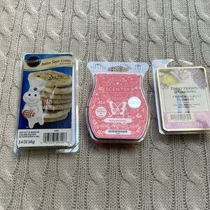 NWOT Scented wax cubes. Lot of 3 scents from different brands. Scentsy pillsbury